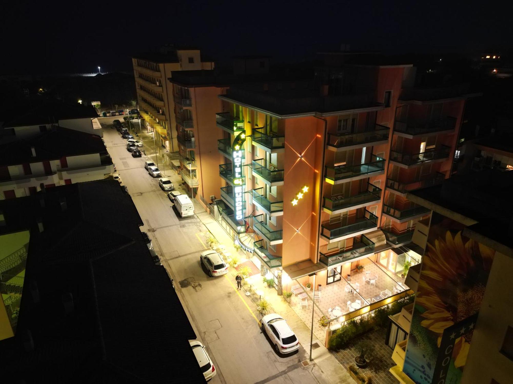 โรงแรมยูโรเปโอ ซอตโตมารีนา ภายนอก รูปภาพ